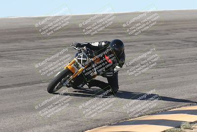 media/Oct-13-2025-Moto Forza (Mon) [[a66d839500]]/3-B Group/Session 2 (Bowl)/